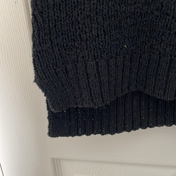 Point Sur: High Neck Sleeveless Sweater - Picture 6 of 11